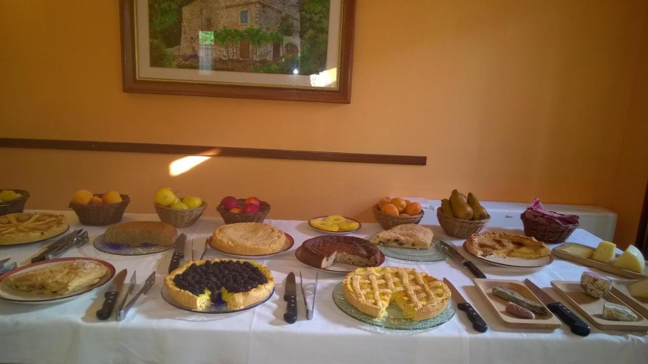 Locanda Del Barone Caramanico Terme Rum bild